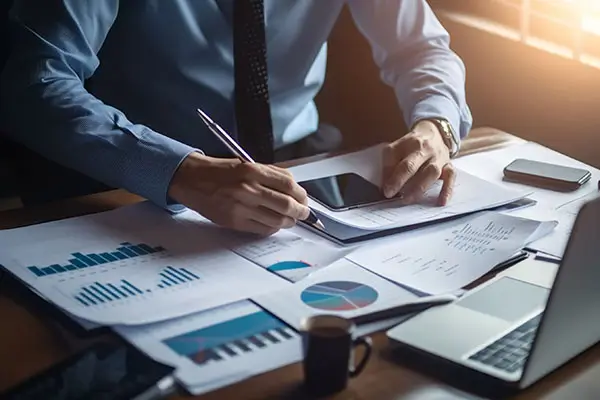 怎么联系企业投广告