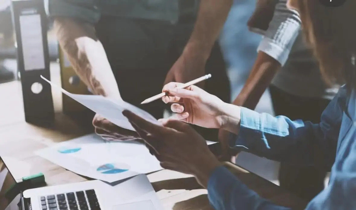 背景最深企业怎么写