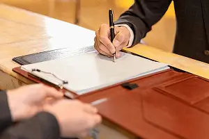 多家企业老板怎么管理