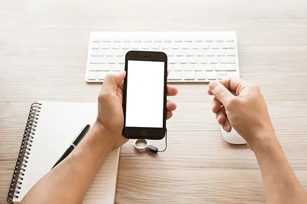 知乎企业怎么赚钱